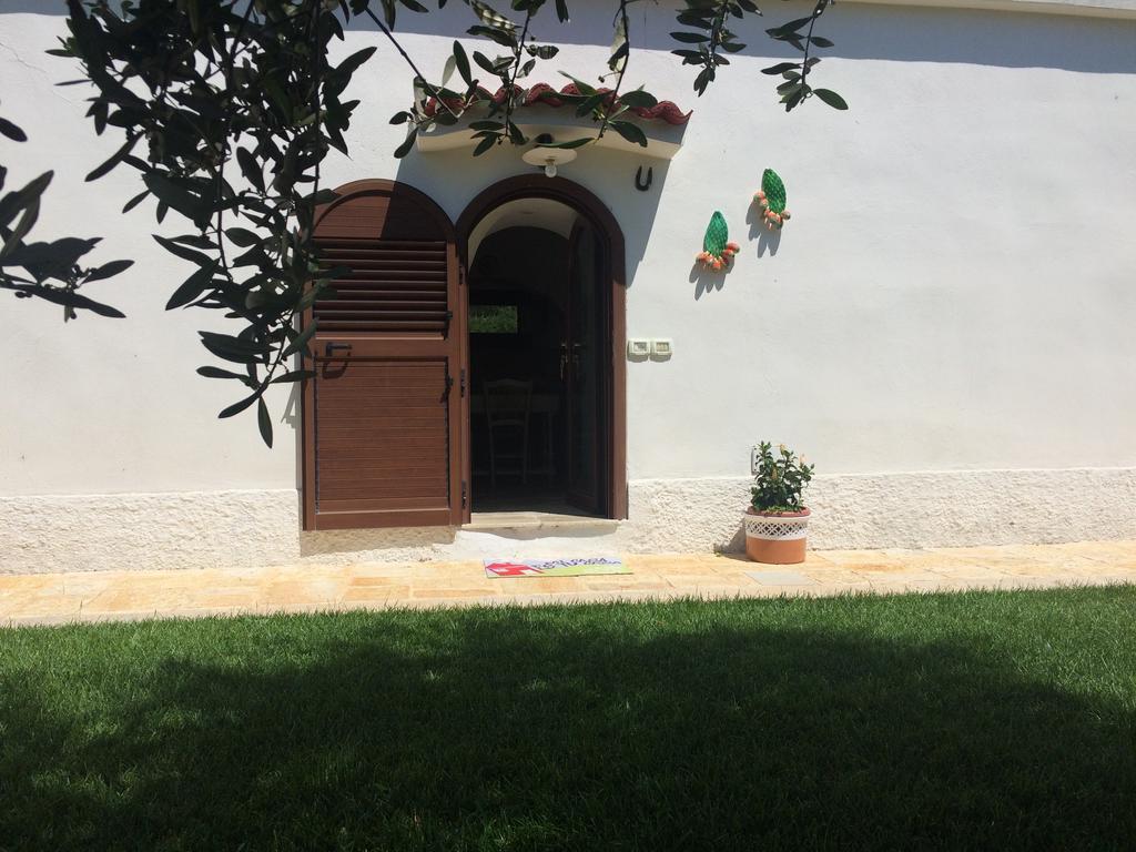 Trullo Del Cavaliere Delle Gravine Villa Castellaneta Exteriör bild